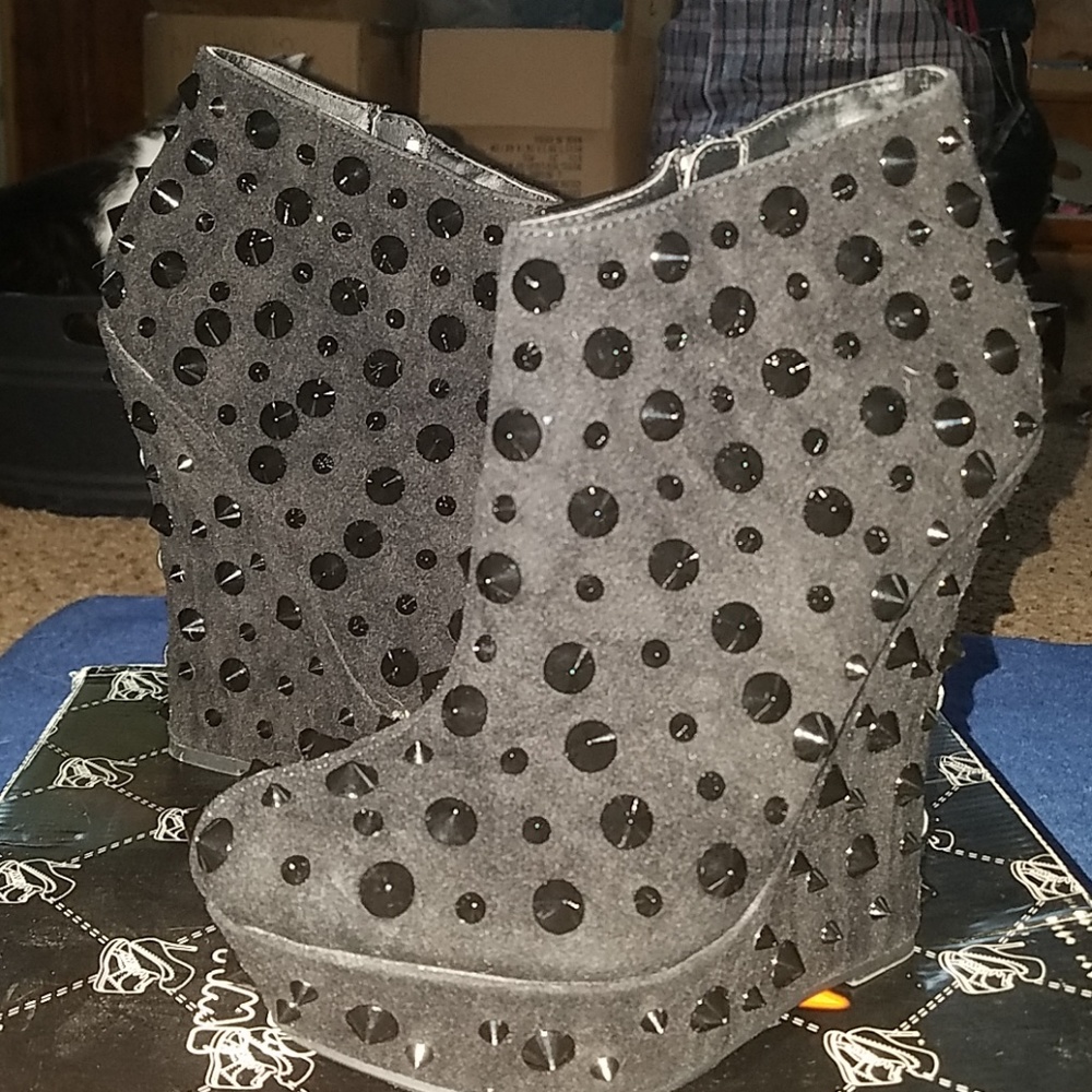 Shoes